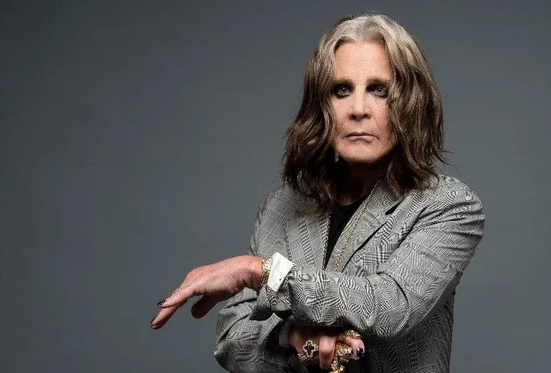 Ozzy Osbourne, 76 anos, foi líder da banda Black Sabbath. -  (crédito: Ross Halfin/Reprodução)