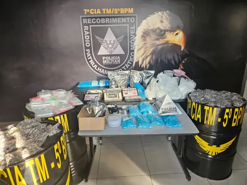 PM estoura laboratório de drogas na Região Oeste de BH - PMMG