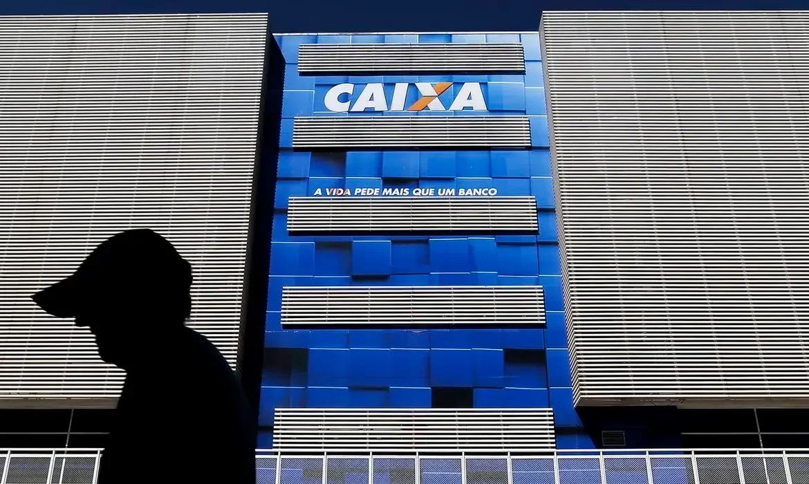 Caixa abre inscrições para concurso com salários de até R$ 14.915
