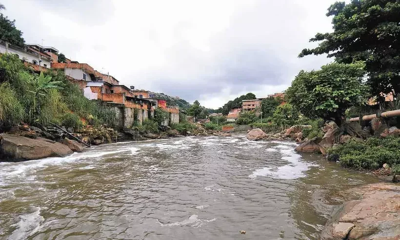 Corpos de dois homens não identificados são resgatados de rios em Minas - Leandro Couri/EM/D. A. Press