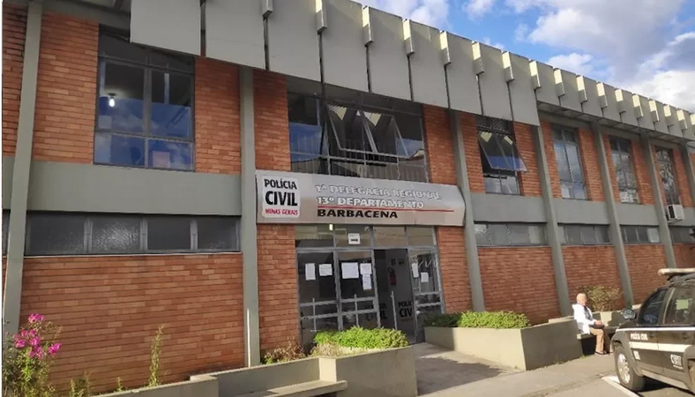 O três suspeitos foram encaminhados para o sistema prisional depois de prestarem depoimento na Delegacia de Barbacena -  (crédito: PCMG)