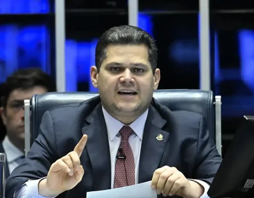 Na nota, a assessoria da presidência do Senado classificou as acusações como falsas e afirmou que o parlamentar nunca recebeu qualquer quantia, 'seja no Brasil ou fora do país' -  (crédito: Andressa Anholete/Agência Senado)