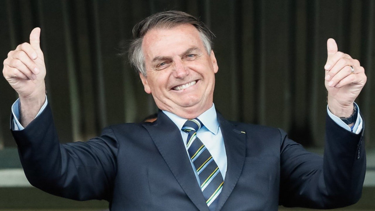 'A Papuda lhe espera': Entenda a origem do meme usado por Bolsonaro -  (crédito: Arquivo / VEJA)