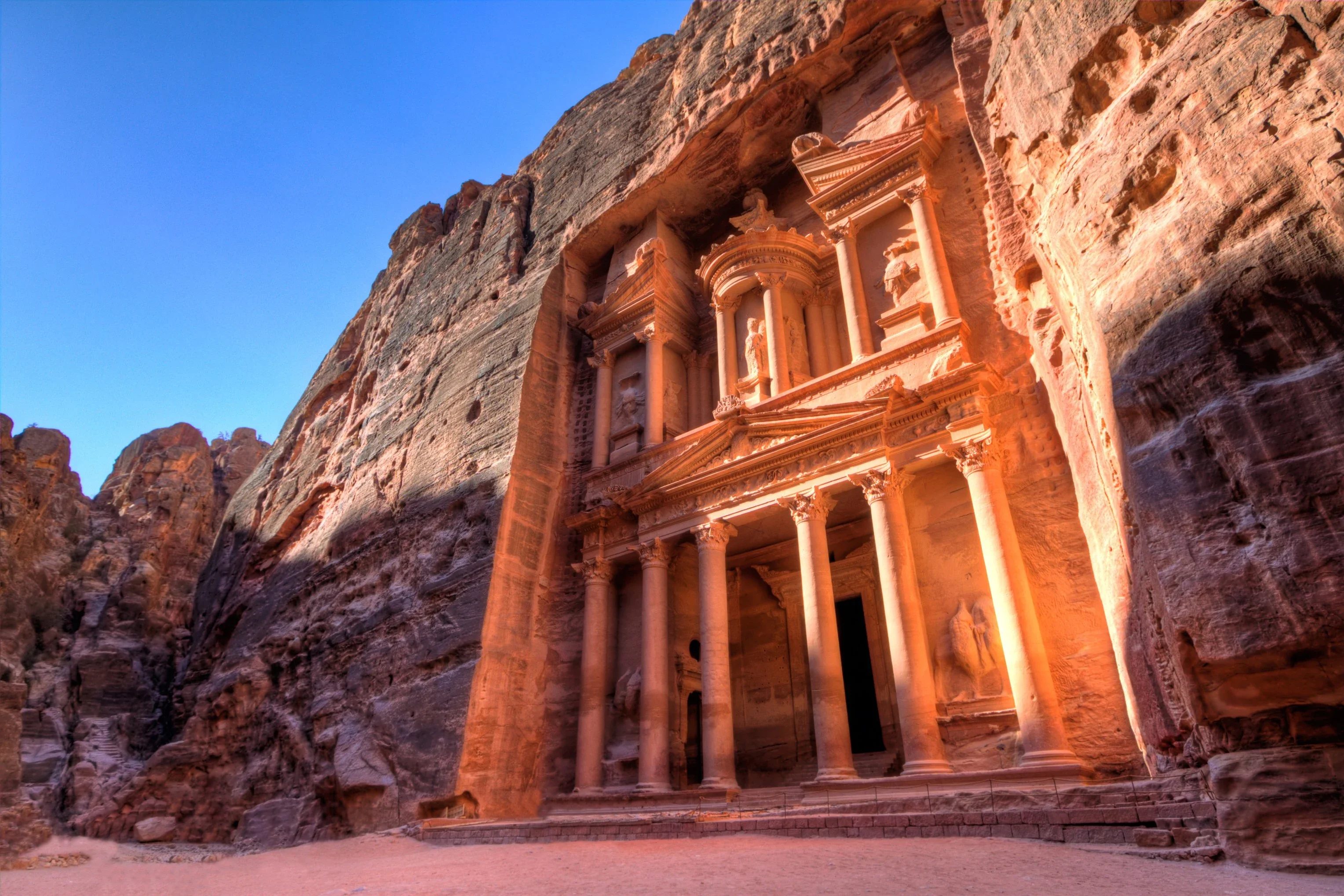 Petra, na Jordânia: a cidade esculpida na rocha em tons rosados