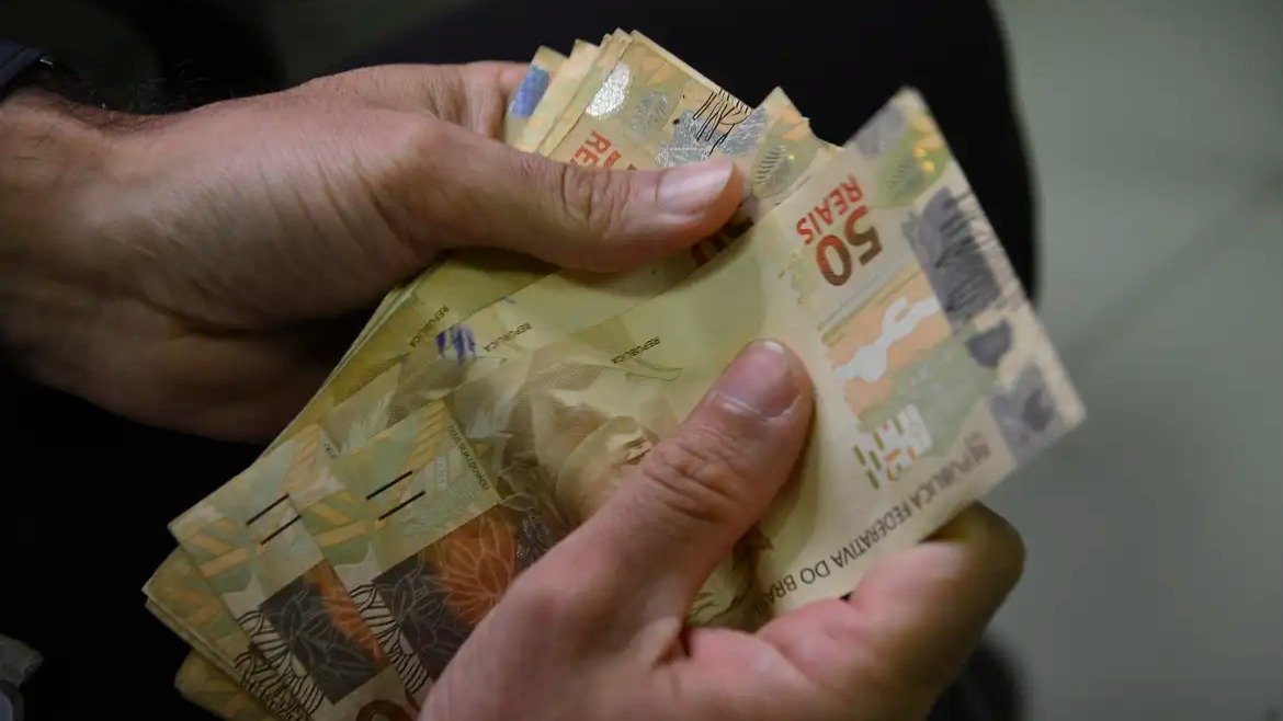 PIS 2026: Calendário completo e quem tem direito ao abono salarial - Marcello Casal Jr/ Ag&ecirc;ncia Brasil/ Arquivo