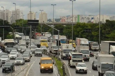 O IPVA 2026 j&aacute; tem calend&aacute;rio para pagamento. -  (crédito: Rovena Rosa / Ag&ecirc;ncia Brasil )