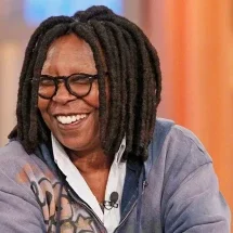 Whoopi Goldberg rebate menção nos arquivos de  Jeffrey Epstein - ABC/Divulga&ccedil;&atilde;o