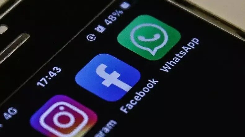 Aplicativos como WhatsApp, Facebook e Instagram s&atilde;o foco de preocupa&ccedil;&atilde;o em rela&ccedil;&atilde;o &agrave; seguran&ccedil;a digital de crian&ccedil;as e adolescentes. -  (crédito:  Marcello Casal Jr/Ag&ecirc;ncia Brasil)