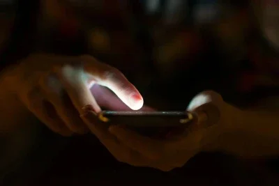 Den&uacute;ncias an&ocirc;nimas, como o Disque Den&uacute;ncia 181, contribuem para fortalecer a seguran&ccedil;a p&uacute;blica. -  (crédito: Freepik)