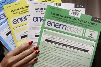 Candidatos que faltaram ao Enem 2025 precisam justificar a aus&ecirc;ncia para pedir isen&ccedil;&atilde;o da taxa do Enem 2026. -  (crédito: Angelo Miguel/MEC)