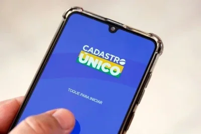 Aplicativo do Cadastro &Uacute;nico, ferramenta essencial para acessar programas e benef&iacute;cios sociais do Governo Federal. -  (crédito: depositphotos.com  Aleutie)
