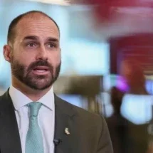 Eduardo Bolsonaro nega gestão em filme bancado por Vorcaro