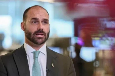 A manifestação ocorre após a divulgação de documentos que apontam Eduardo como produtor executivo da obra, função que incluiria atribuições relacionadas à gestão financeira da produção -  (crédito:  Instagram/Eduardo Bolsonaro)