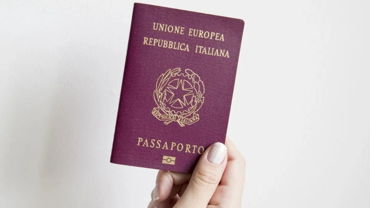 A busca pela cidadania italiana, que pode resultar na posse de um passaporte como este, tem regras atualizadas nos tribunais. -  (crédito: Sarah Passos/Pixabay)