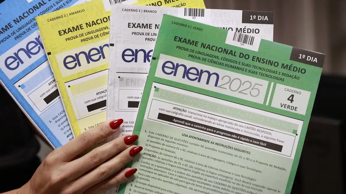 Vagas para aplicadores do Exame Nacional do Ensino M&eacute;dio pagar&atilde;o at&eacute; R$ 864 por dia -  (crédito: Divulga&ccedil;&atilde;o/ Angelo Miguel MEC)