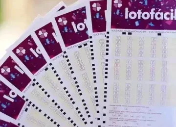 Volantes da Lotof&aacute;cil, tema de discuss&atilde;o sobre probabilidades e estrat&eacute;gias para aumentar as chances de ganho. -  (crédito: Ag&ecirc;ncia Brasil)