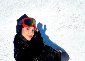 Larissa Nara Rezende exibindo suas viagens em rede social -  (crédito: Reprodução/Redes Sociais)