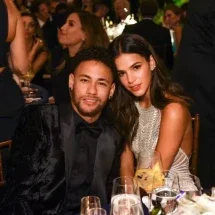 Bruna Marquezine faz rara menção a namoro com Neymar: 'Muito difícil' - Reprodu&ccedil;&atilde;o