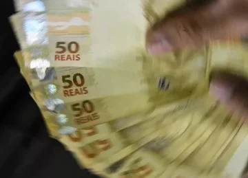 Com as dedu&ccedil;&otilde;es corretas, contribuintes podem reduzir o valor a pagar no Imposto de Renda ou aumentar a restitui&ccedil;&atilde;o. -  (crédito: Marcello Casal Jr / Ag&ecirc;ncia Brasil)