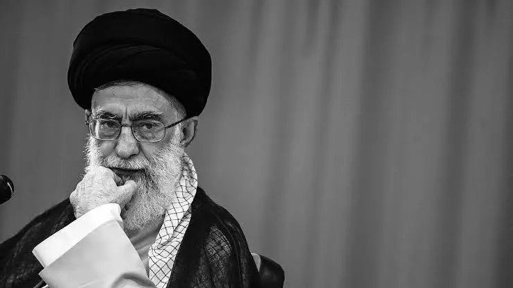 Ali Khamenei, o aiatol&aacute; que liderou o Ir&atilde; por 36 anos at&eacute; sua morte em 2026 -  (crédito: The Economist)