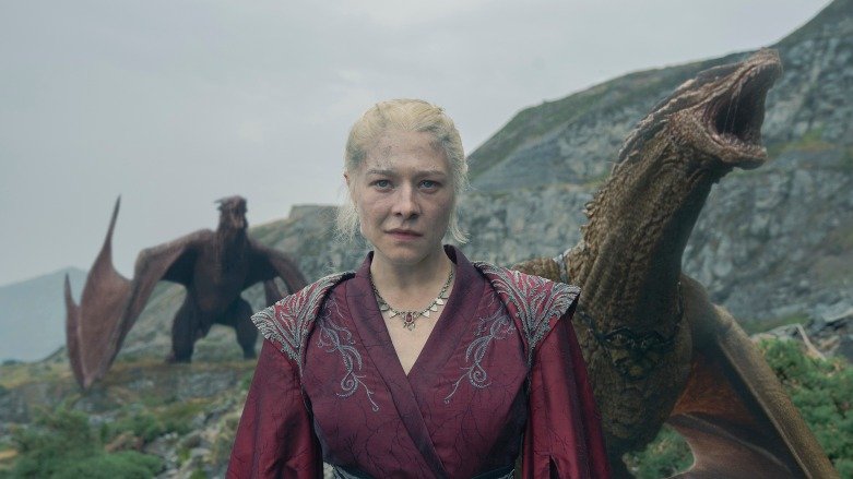 A s&eacute;rie 'House of the Dragon' utiliza paisagens reais da Europa para recriar os cen&aacute;rios de Westeros e seus imponentes drag&otilde;es -  (crédito: Theo Whiteman/HBO)