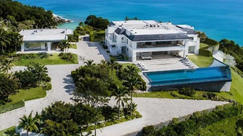 A fortaleza de Neymar: conheça a mansão de R$70 milhões em detalhes
