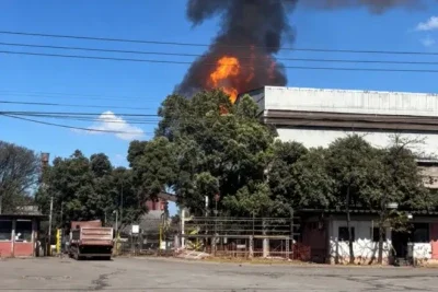 A Aperam é uma siderúrgica instalada em Timóteo, no Vale do Aço, referência na produção de aço inoxidável, aço elétrico e aços carbono especiais, utilizados em diversos segmentos da indústria. -  (crédito: Redes sociais/Reprodução)
