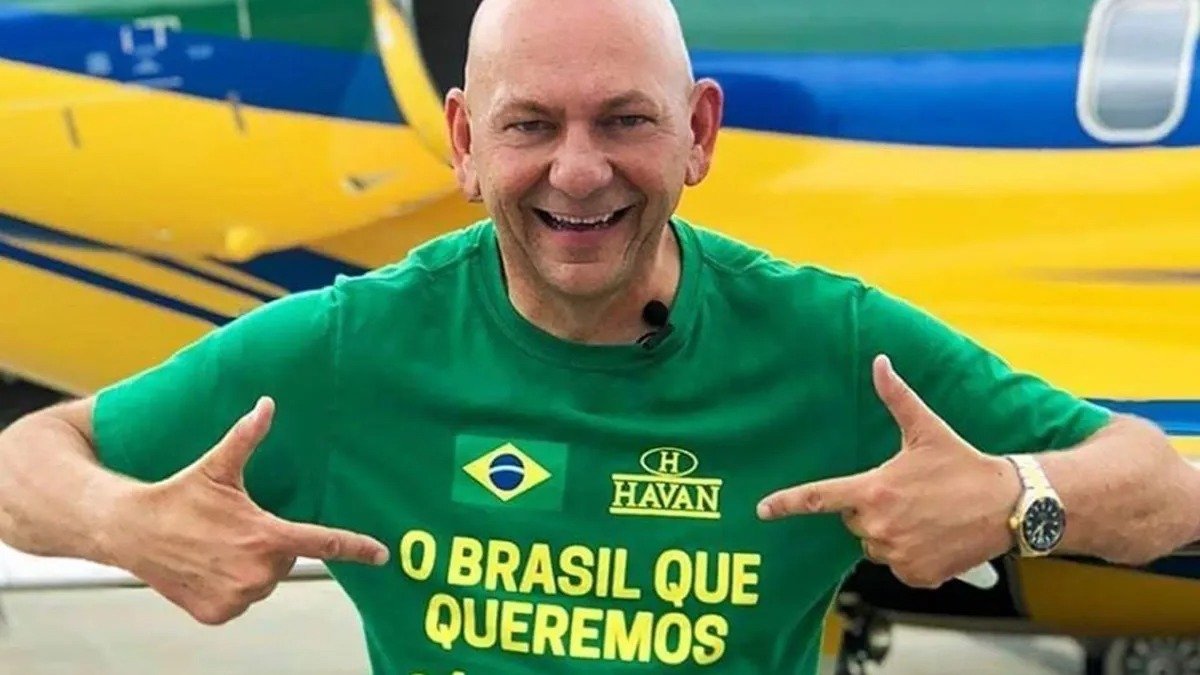 Luciano Hang, fundador da Havan, cujos neg&oacute;cios se diversificam para al&eacute;m do varejo, incluindo setores como energia e imobili&aacute;rio -  (crédito: Reprodu&ccedil;&atilde;o / Facebook)