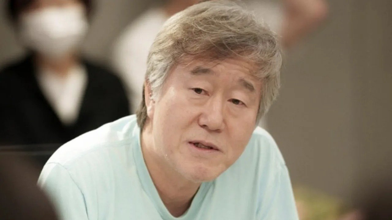 O diretor sul-coreano Ahn Pan Seok, respons&aacute;vel por 'Romance Expert', cuja estreia p&oacute;stuma marca seu legado no k-drama -  (crédito: Reprodu&ccedil;&atilde;o)