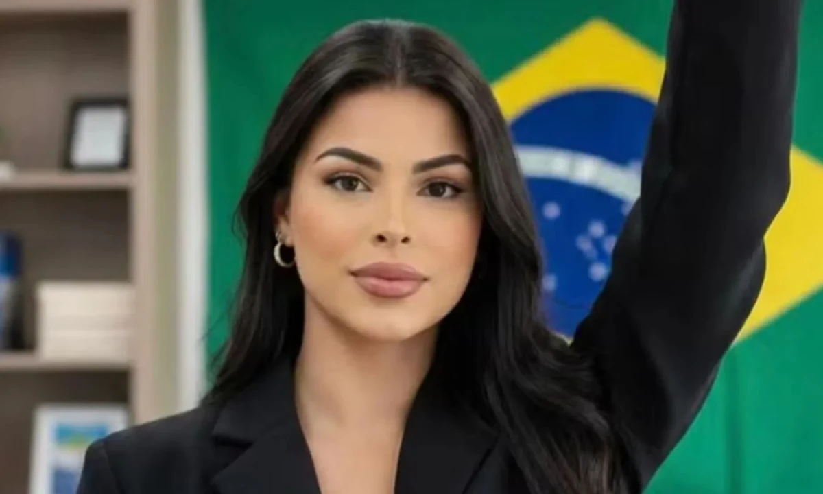 A influenciadora digital trans Sophia Barclay, pré-candidata a deputada federal pelo PL, em destaque em sua atuação política - (crédito: Reprodução/Instagram)
