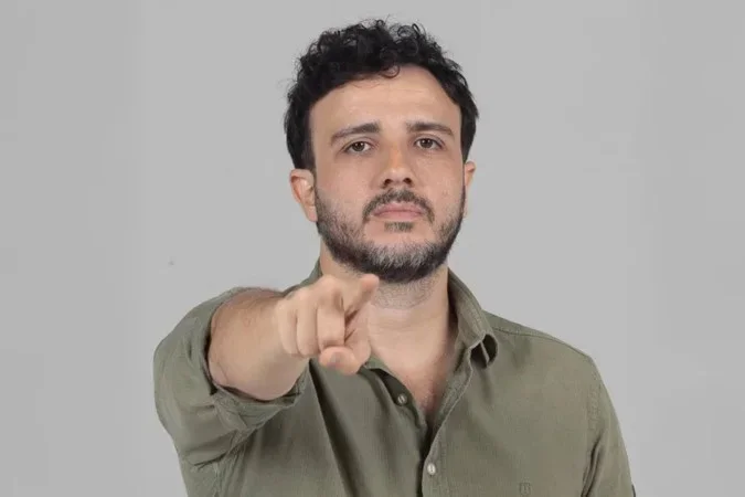 Renan Santos &eacute; de direita ou esquerda? Entenda a posi&ccedil;&atilde;o do candidato -  (crédito: Renan Santos &eacute; de direita ou esquerda? Entenda a posi&ccedil;&atilde;o do candidato)