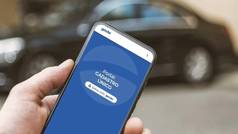 O aplicativo do Cadastro &Uacute;nico simplifica a atualiza&ccedil;&atilde;o de dados e consulta de benef&iacute;cios, acess&iacute;vel pela conta Gov.br -  (crédito: Ag&ecirc;ncia Brasil)