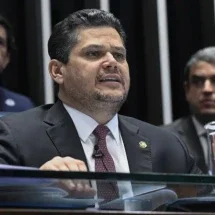 Alcolumbre manda recado sobre impeachment de Moraes e cita dinheiro para Dark Horse - Eco Braziliense