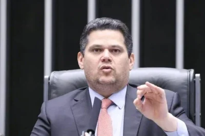 Cabe ao presidente da Casa decidir sobre o andamento de pedidos de impeachment apresentados contra integrantes do STF  -  (crédito: Kayo Magalhães / Câmara dos Deputados)