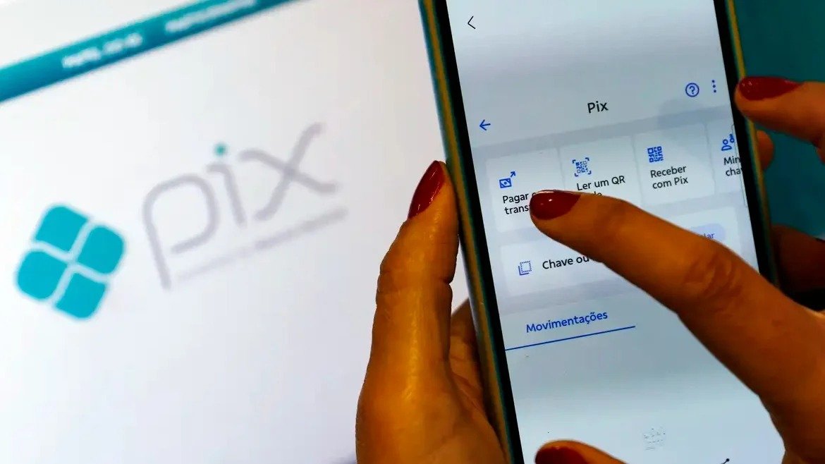 A praticidade do Pix no celular simplifica a gest&atilde;o de pagamentos recorrentes e evita atrasos nas contas -  (crédito: Bruno Peres/ Ag&ecirc;ncia Brasil)
