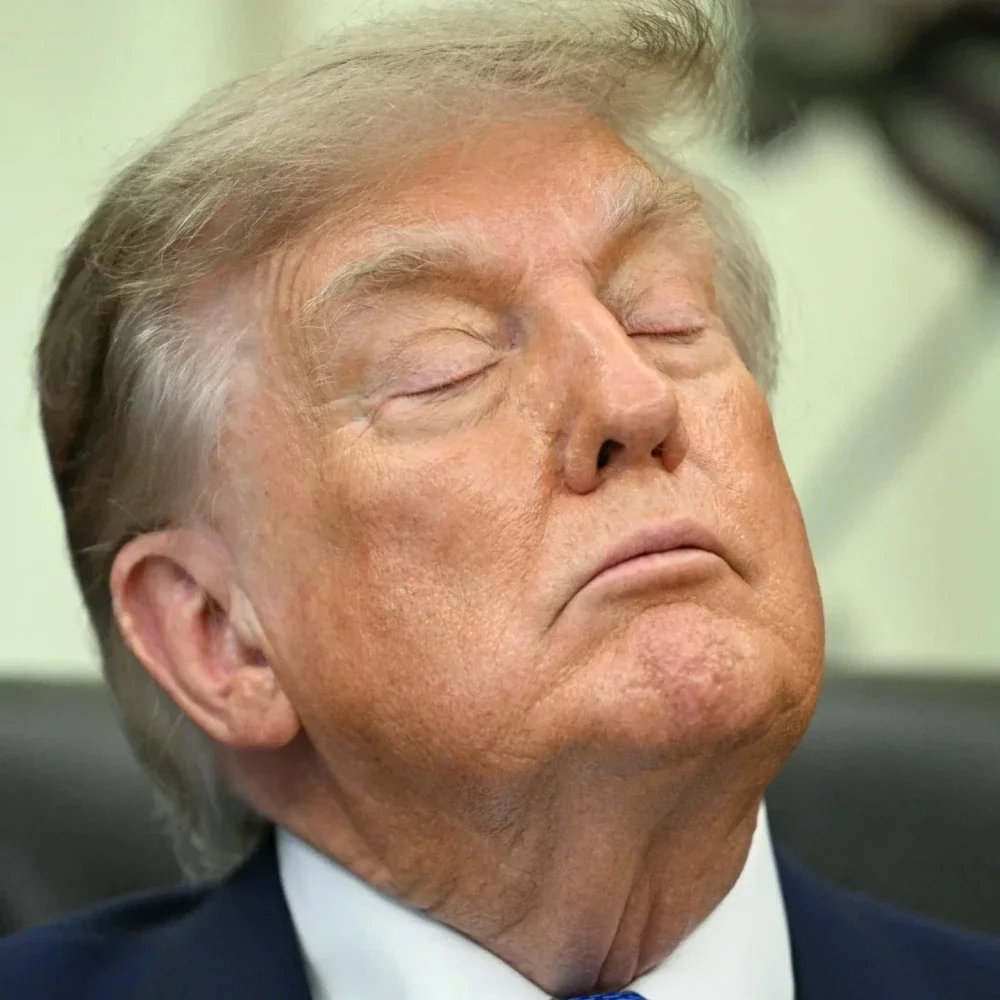 Donald Trump critica 'forças negativas' que querem desacelerar IA