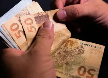 O novo sal&aacute;rio m&iacute;nimo para 2027, projetado em R$ 1.741, impactar&aacute; diretamente a renda de milh&otilde;es de trabalhadores -  (crédito: Divulga&ccedil;&atilde;o/ Ag&ecirc;ncia Brasil)