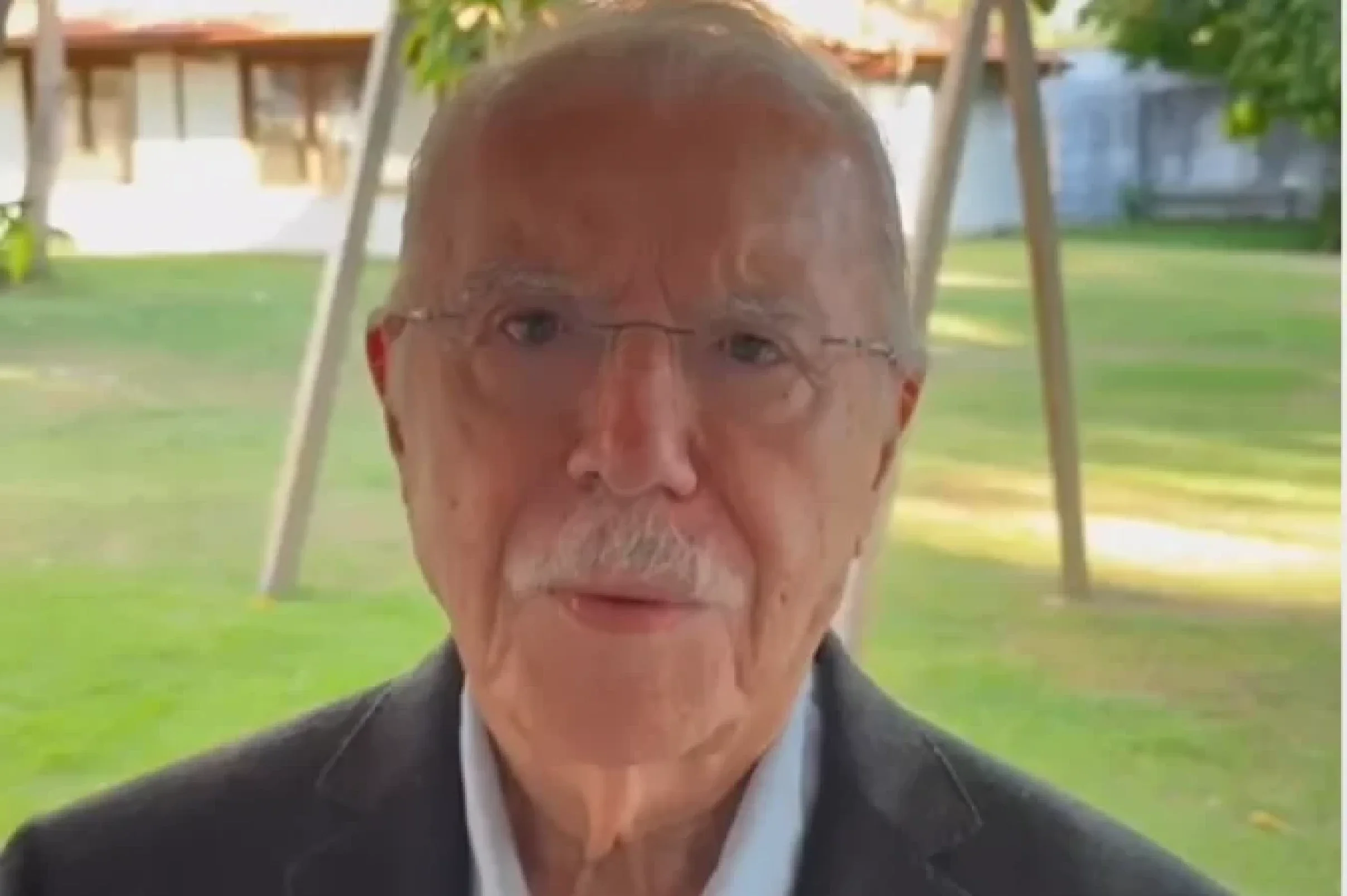 José Sarney é internado em SP após pneumonia; quadro é estável