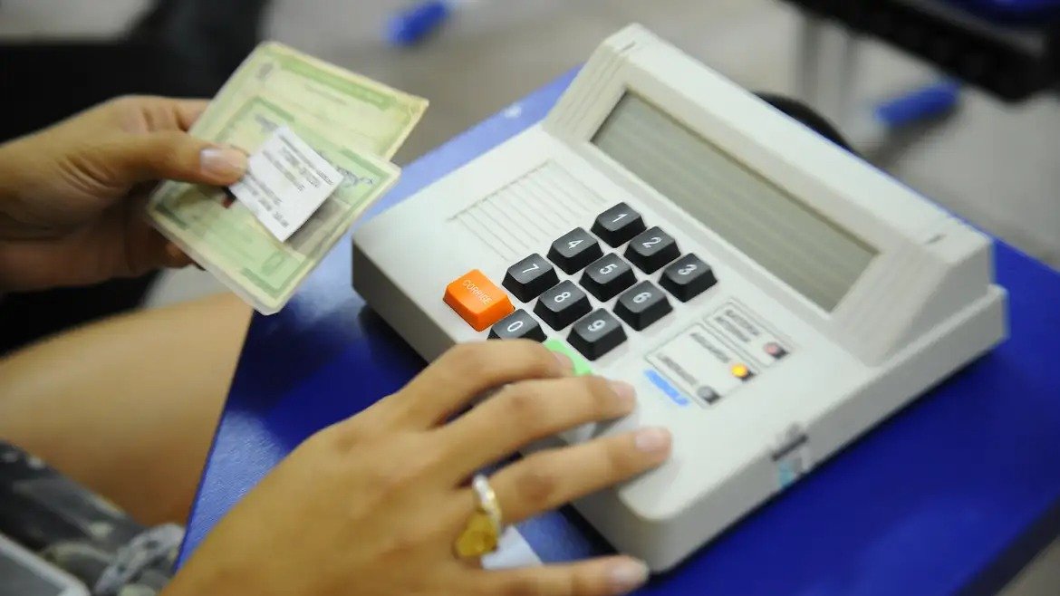 A quita&ccedil;&atilde;o das obriga&ccedil;&otilde;es eleitorais &eacute; um dos requisitos fundamentais para a posse em cargos p&uacute;blicos -  (crédito: T&acirc;nia Rego / Ag&ecirc;ncia Brasil)