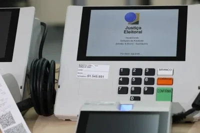 A Justi&ccedil;a Eleitoral organiza as elei&ccedil;&otilde;es no Brasil, e as urnas eletr&ocirc;nicas s&atilde;o o principal meio de vota&ccedil;&atilde;o -  (crédito: Ag&ecirc;ncia Brasil)