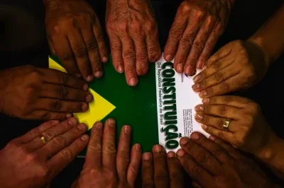 A Constitui&ccedil;&atilde;o Federal de 1988, marco da redemocratiza&ccedil;&atilde;o e pilar dos direitos e liberdades civis no Brasil -  (crédito: Jo&eacute;dson Alves / Ag&ecirc;ncia Brasil)