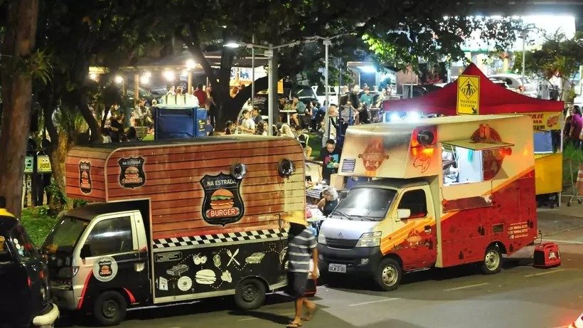 Food trucks de Belo Horizonte podem agora vender carnes cozidas e outros produtos, ap&oacute;s nova regulamenta&ccedil;&atilde;o -  (crédito: Marcos Vieira /EM/DA. Press)
