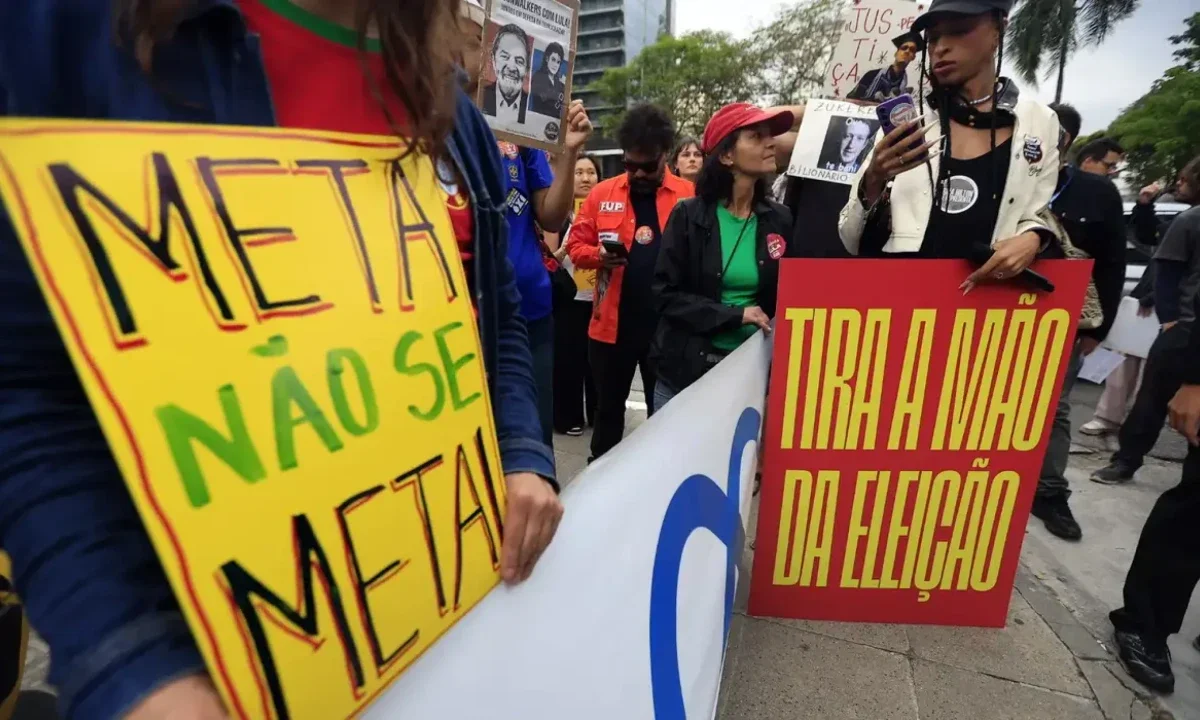 Justiça manda Meta excluir posts sobre demissão por voto político - (crédito: Paulo Pinto/Agência Brasil)