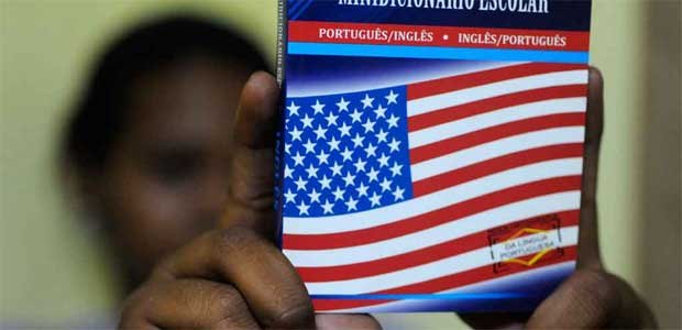 Aula de inglês atrai 80 prostitutas em BH - Leandro Couri/EM/D.A Press