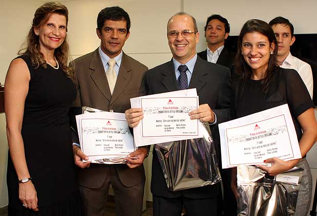 Repórteres do Estado de Minas recebem Prêmio de Jornalismo Chico Lins - Edesio Ferreira/EM DA Press