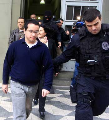 Testemunha confirma que viu Gil Rugai sair da casa do pai após o crime  - RODRIGO COCA/FOTO ARENA/AE