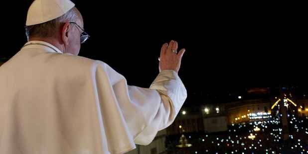 Escolha do nome 'Francisco' pelo novo papa reflete momento de transformação da Igreja - AFP PHOTO/OSSERVATORE ROMANO