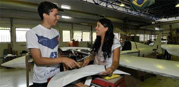 Estudantes mineiros são bicampeões em aerodesign  - Maria Tereza Correia/EM/D.A/PRESS