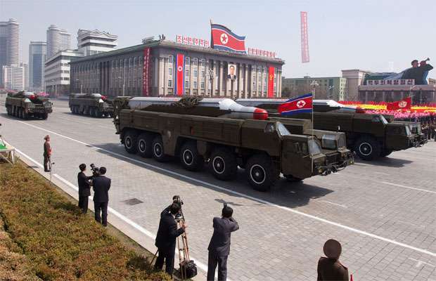 Coreia do Norte posiciona novo míssil, dizem sul-coreanos - AFP PHOTO / FILES / Ed Jones 
