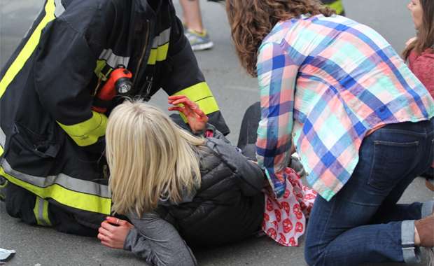 Corredora de BH relata susto durante explosão de bombas na Maratona de Boston - REUTERS/Daily Free Press/Kenshin Okubo/Boston University/Handout